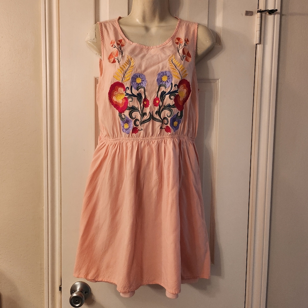 It-Girl Embroidered Boho Mini Dress